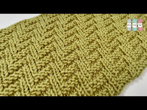 Easy Reversible Knit Scarf in Pennant Pleating Stitch 