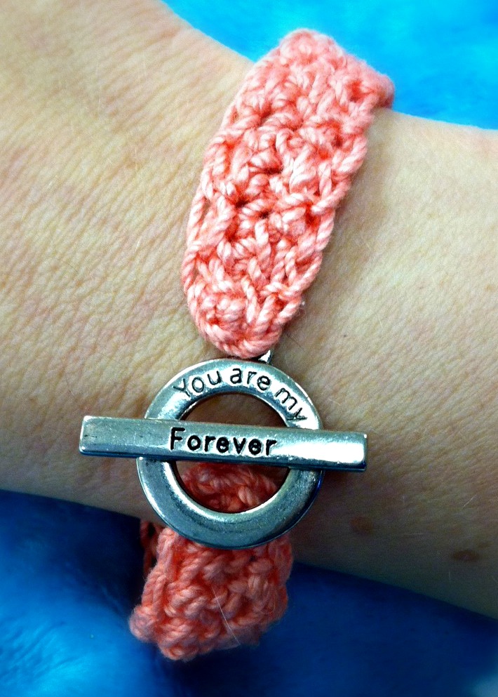 Forever Bracelet - Free Crochet Pattern from Amanda Saladin