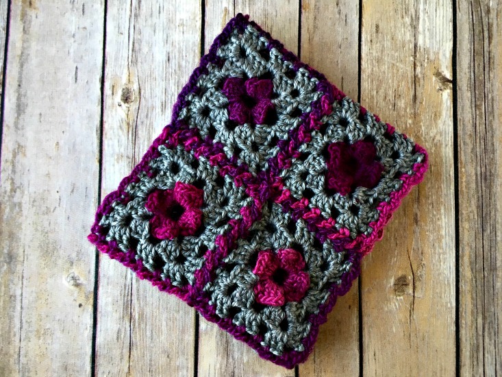 granny crochet cowl folded and showing four squares