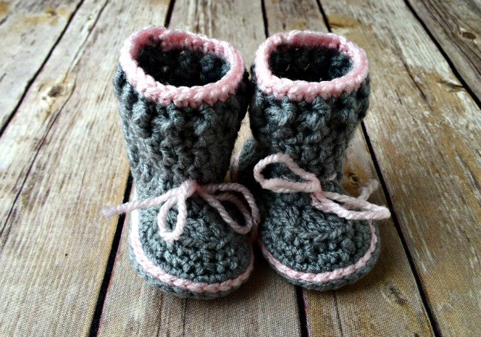 Free Crochet Pattern - Spring Baby Boots