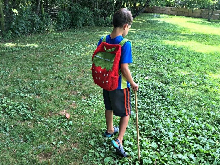 Free Knitting Pattern - Sweet Strawberry Backpack