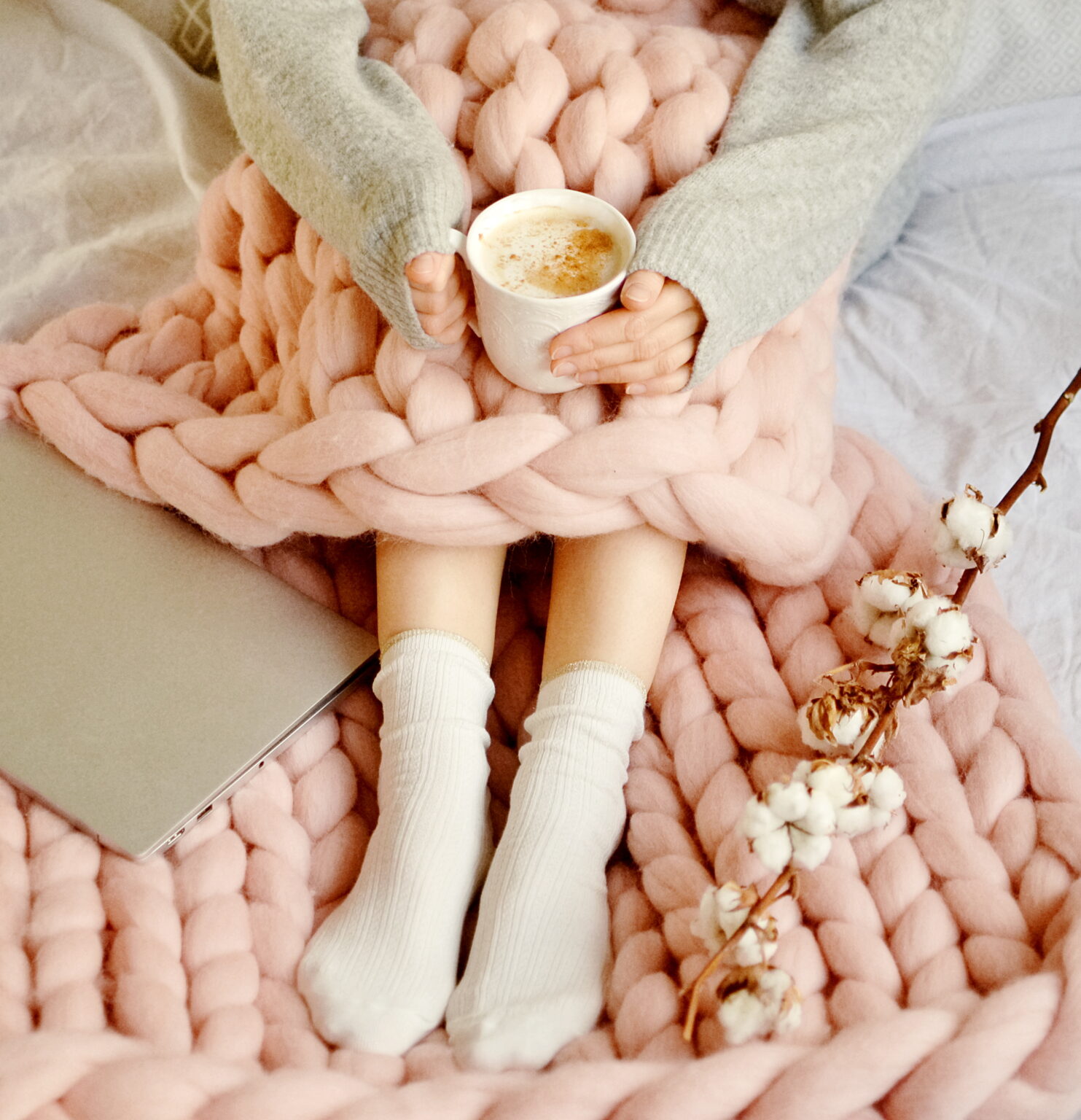 Best Yarn for Arm Knitting (Ultimate Guide) love. life. yarn.