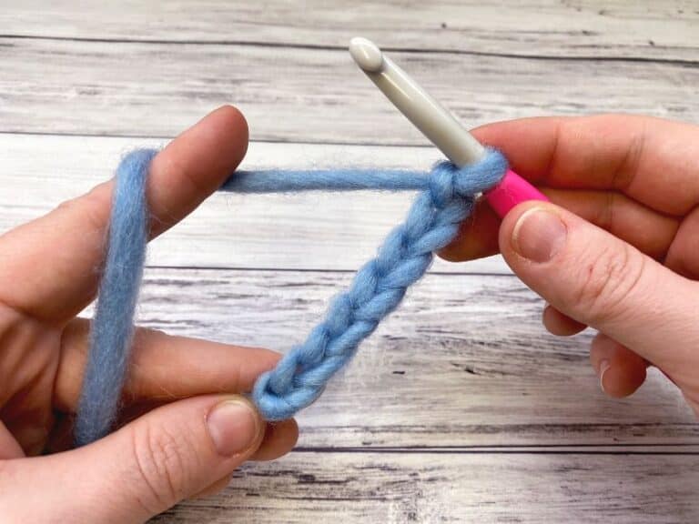 How to Crochet a Basic Chain - love. life. yarn.