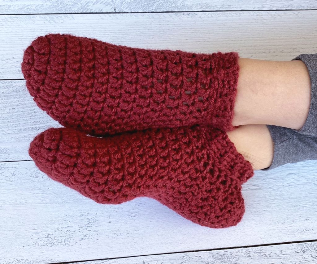 Easy Bulky Crochet Slipper Socks (Easy Free Pattern) - love. life. yarn.