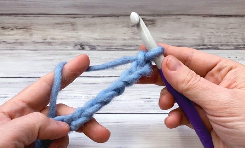 moss stitch crochet chain