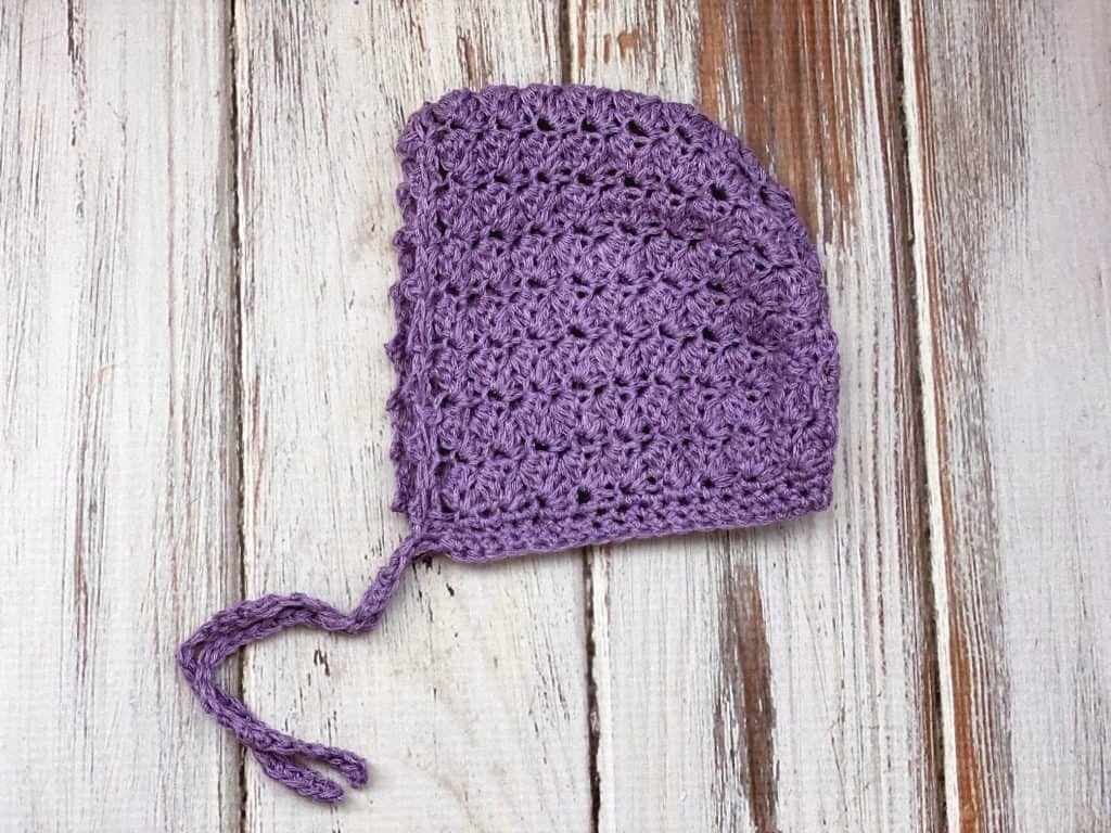 simple crochet baby bonnet flat