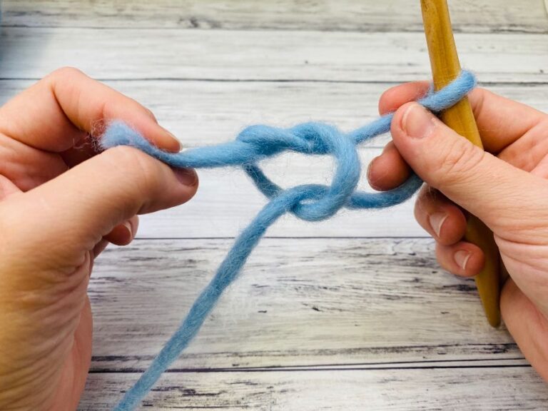 How to Tie a Slip Knot in Crochet (3 Ways!) love. life. yarn.