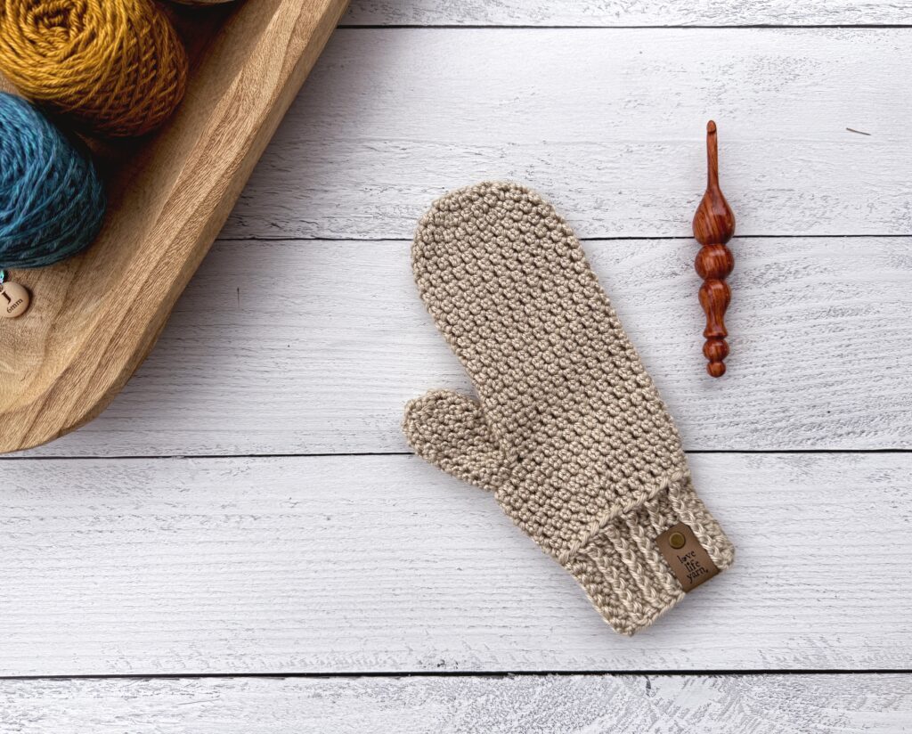 Winter Essential Crochet Mittens (Free Crochet Pattern) - love. life. yarn.