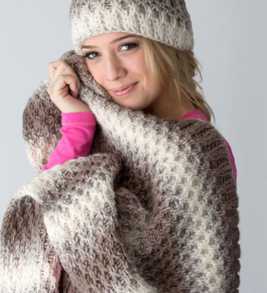 25 Free Loom Knitting Patterns for Stunning Creations! - love. life. yarn.