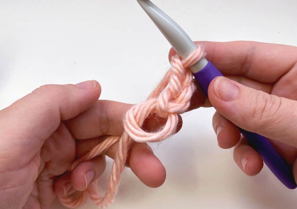 The Ultimate Guide to the Crochet Magic Ring love. life. yarn.